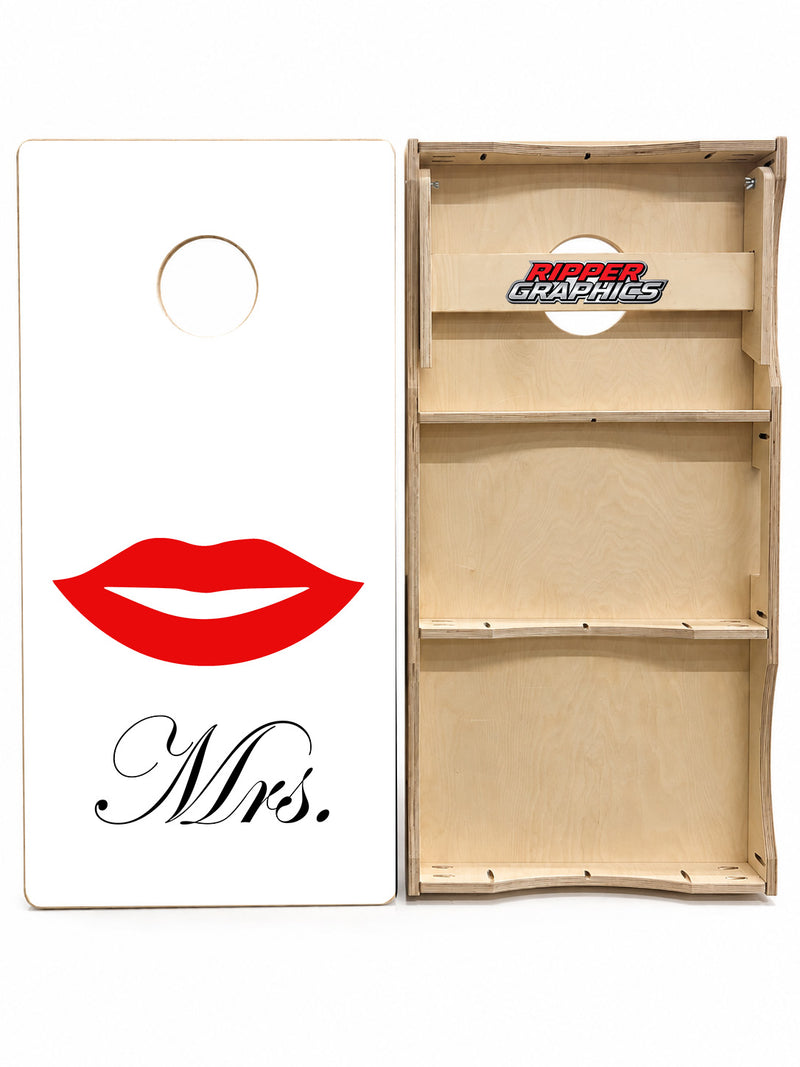 MR./MRS. Cornhole Design